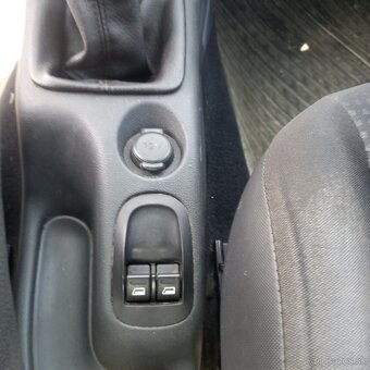 Peugeot 206+ - 7