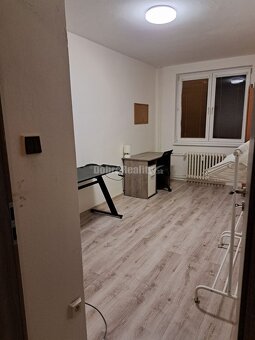 Ponúkame na prenájom trojizbový mezonetový byt v Trenčíne. - 7