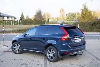 VOLVO XC60 D4 2,0 133 KW A8 - 7
