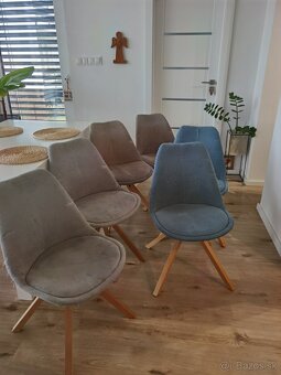 6x pekné stoličky = cena spolu za 6 kusov - 7