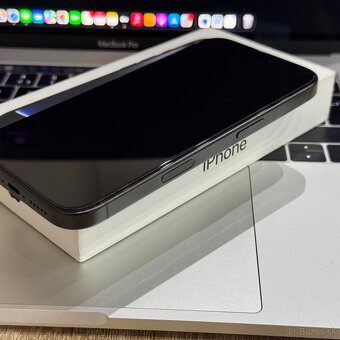 iPhone 16 Pro 256GB - 7