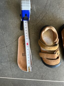 Sandalky, tenisky velkosti 20-21-22 - 7