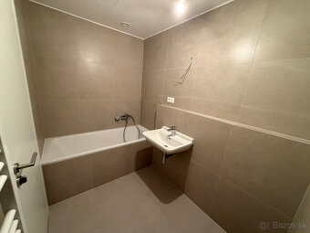 METROPOLIS na PREDAJ moderný 2-izbový apartmán, Bottova ul., - 7