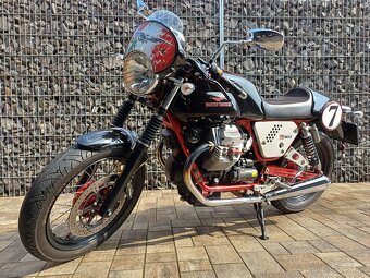 Moto Guzzi V7 Racer - 7
