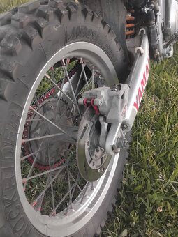 Yamaha TTR600 - 7