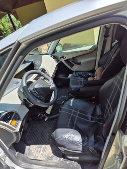 Predám Citroen C4 Picasso 1.6 HDI r.v. 2008 - 7