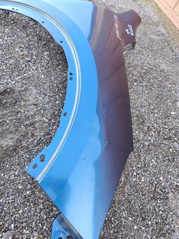 Ford Kuga  pravy blatnik lv4b-s16065 Kuga 3 2020 - - 7