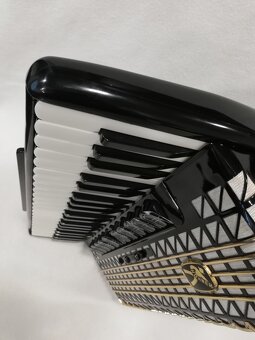 akordeon hohner atlantic 120 basovy - 7
