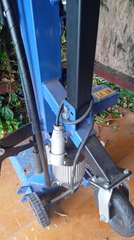 Štiepačka na drevo SCHEPPACH HL1050 - 7