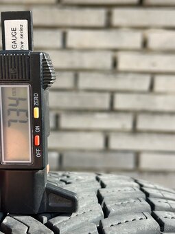 215/45R20 Pirelli Cinturato Allseason SF2 - Celoročná - 7