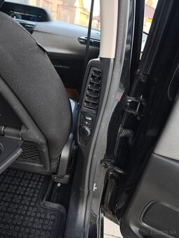 CITROEN C4 GRAND PICASSO 1,6 - 7