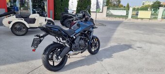 Kawasaki Versys 650 - 7