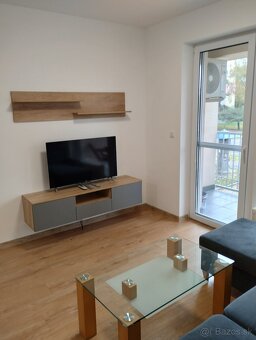 Prenájom 2-izbovy byt s park. miestom - 7