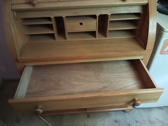 Dubový výsuvný stolík / komoda - 7