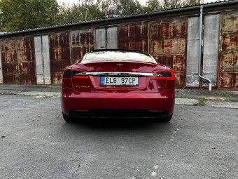 Tesla Model S 75D - 7