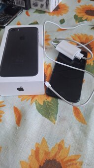 Iphone 7 32GB top stav plus krabica - 7