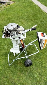 Predam zavesny Lodny motor Johnson 6 HP dvojvalcový lodný mo - 7
