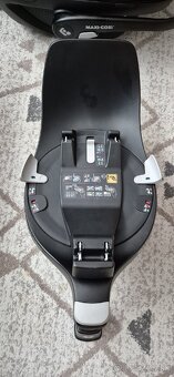 Maxi-cosi pebble familyfix 360 - 7