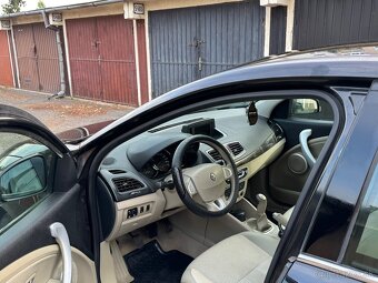 Renault fluence - 7