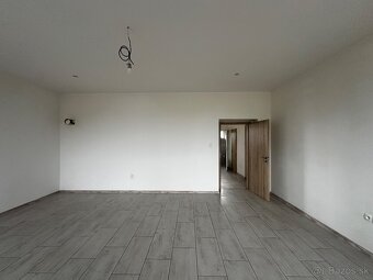 Velky 1-izbovy byt na prenajom - 7