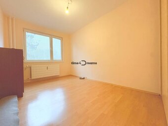 Na predaj: CENTRUM: 3 izb.byt + PIVNICA - 7