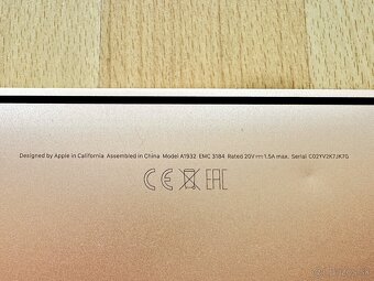 MacBook Air 13", TOP STAV, Výdrž batérie 7 hod. - 7
