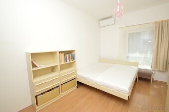 Predaj 2i byt s balkónom v uzavretom areáli - Rajka - 7