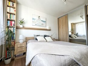 Exkluzívne na predaj zrekonštruovaný 3-izbový  byt, Lánska P - 7