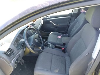 Golf V - 7
