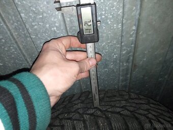 Predám zimnú sadu pneumatík 195/65 R15 na diskoch - 7