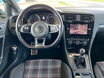 Volkswagen Golf GTI - 7