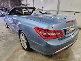 Mercedes Benz E220 - 7