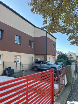 Na predaj 2i byt s parkovaním a terasou v centre Senca – Šaf - 7
