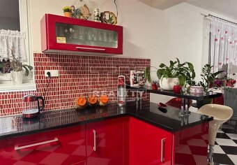 Rodinný dom na predaj - Malý Čepčín - 7