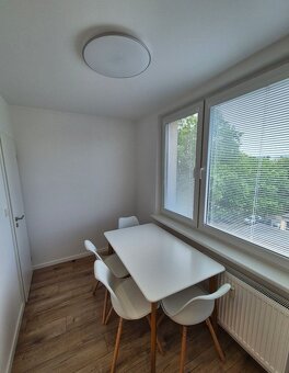 Na prenájom priestranný 2-izbový byt, Bratislava – Ružinov - 7