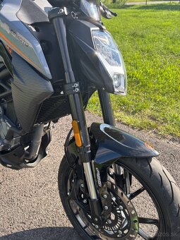 CFMOTO 300NK - 7
