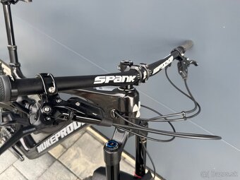 Nukeproof Mega 290 Carbon M 2023 top - 7