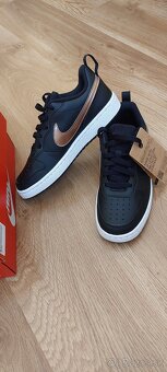 Dámske tenisky Nike 37,5 / Nové - 7