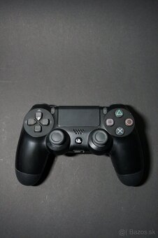 Sony PlayStation 4 (CUH-2216B) - 1TB - 7