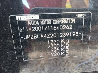 Mazda 3---1.6i-benzin--77Kw-105Ps-najazdené.-157300km - 7