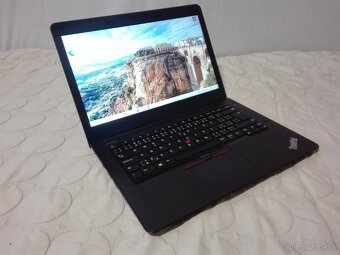 Lenovo. i5-7200U. RAM 8 GB DDR4. 1 000 GB.14“ Full HD. - 7
