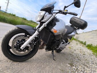 Suzuki gsr 600 - 7