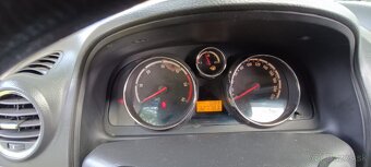 Opel Antara 2.0l - 7