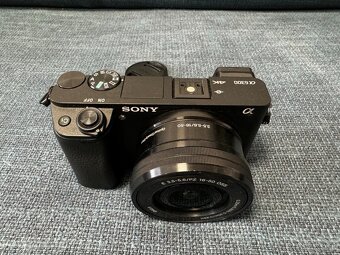 Sony a6300 + príslušenstvo - 7