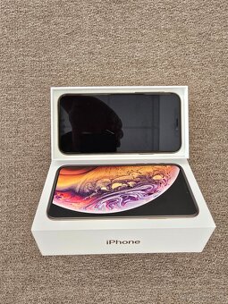 iPhone Xs GOLD 64 GB - 7