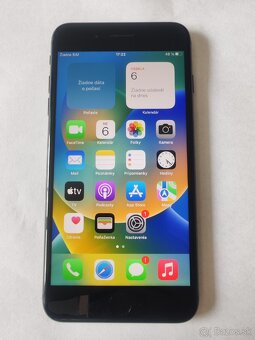 iPhone 8 + Plus 64GB - 7