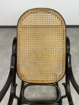 Hojdacie kreslo Thonet s ratanovým výpletom - 7