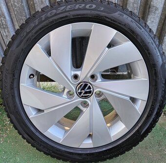 Orig.zimná sada VW - 5x112 R17 + Pirelli 205/50 r17 - 7
