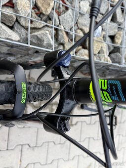 Predám horsky bicykel Genesis Impact 3.0 kolesá 29 - 7
