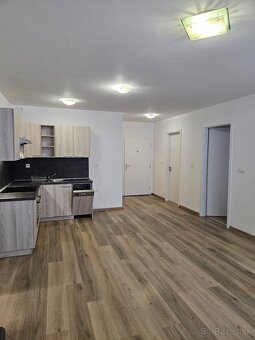 2-izbový byt s veľkou terasou a parkovacím miestom - 7